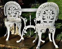 Nicely Weathered Painted Metal Bistro Set Table & 2 Chairs (3 of 5) Nicely Weathered Painted Metal Bistro Set Table & 2 Chairs (3 of 5)