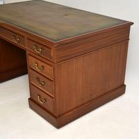 Large Antique Victorian Mahogany Pedestal Desk (12 of 12) Large Antique Victorian Mahogany Pedestal Desk (12 of 12)