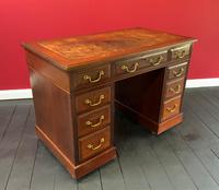 Small Antique Edwardian Leather Bound Mahogany Twin-Pedestal Writing Desk (7 of 16) Small Antique Edwardian Leather Bound Mahogany Twin-Pedestal Writing Desk (7 of 16)