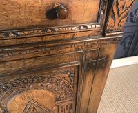 Quality Carved Oak Sideboard (8 of 14) Quality Carved Oak Sideboard (8 of 14)