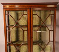 A Late Victorian Salon Cabinet Satinwood (8 of 8) A Late Victorian Salon Cabinet Satinwood (8 of 8)