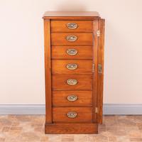 Walnut Wellington Chest (13 of 19) Walnut Wellington Chest (13 of 19)