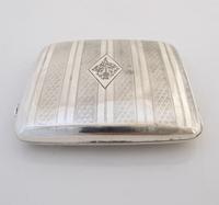 Handsome George V silver cigarette case Joseph Gloster Birmingham 1924 (6 of 12) Handsome George V silver cigarette case Joseph Gloster Birmingham 1924 (6 of 12)