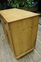 Old Georgian Pine Dresser Base / Sideboard / Cupboard / Cabinet - We Deliver! (6 of 10) Old Georgian Pine Dresser Base / Sideboard / Cupboard / Cabinet - We Deliver! (6 of 10)