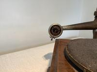 Early Windup Gramophone (3 of 5) Early Windup Gramophone (3 of 5)