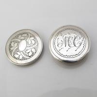Beautiful Small Round George III Silver Patch Box Joseph Taylor Birmingham c1805 (6 of 7) Beautiful Small Round George III Silver Patch Box Joseph Taylor Birmingham c1805 (6 of 7)
