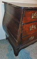 18th. Century Dutch Oak Bombe Chest (3 of 8) 18th. Century Dutch Oak Bombe Chest (3 of 8)