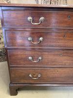 Georgian Mahogany Chest of Drawers Four Drawers with Swan Neck Handles (5 of 5) Georgian Mahogany Chest of Drawers Four Drawers with Swan Neck Handles (5 of 5)