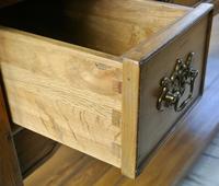 Pippy Oak Farmhouse Pot Table (4 of 10) Pippy Oak Farmhouse Pot Table (4 of 10)