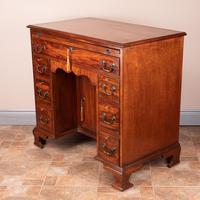 Mahogany Kneehole Desk With Brushing Slide (7 of 17) Mahogany Kneehole Desk With Brushing Slide (7 of 17)