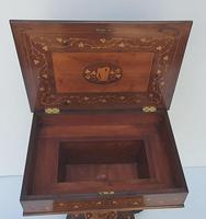 Rare 19th Century Marquetry Inlaid Irish Killarney Work Box or Table (11 of 13) Rare 19th Century Marquetry Inlaid Irish Killarney Work Box or Table (11 of 13)