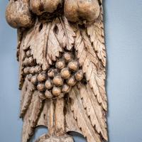 17th Century Walnut Swag (8 of 12) 17th Century Walnut Swag (8 of 12)