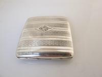 Handsome George V silver cigarette case Joseph Gloster Birmingham 1924 (10 of 12) Handsome George V silver cigarette case Joseph Gloster Birmingham 1924 (10 of 12)