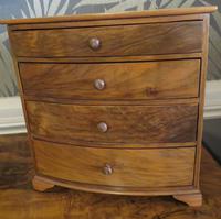 Burr Walnut Miniature Chest of Drawers 20th Century (3 of 6) Burr Walnut Miniature Chest of Drawers 20th Century (3 of 6)