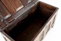 Early 18th Century Linen Trunk (3 of 5) Early 18th Century Linen Trunk (3 of 5)