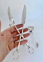 Four Victorian Silver Plated Serving Tools (3 of 5) Four Victorian Silver Plated Serving Tools (3 of 5)