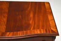 Antique Georgian Style Flame Mahogany Serpentine Chest of Drawers (9 of 9) Antique Georgian Style Flame Mahogany Serpentine Chest of Drawers (9 of 9)