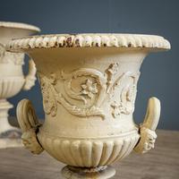Set of 3 Victorian Cast Iron Garden Urns (5 of 11) Set of 3 Victorian Cast Iron Garden Urns (5 of 11)