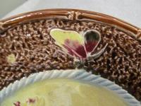 An English Majolica Plate (5 of 6) An English Majolica Plate (5 of 6)