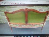 Very Nice French Carved Settee in Walnut c.1880 (4 of 4) Very Nice French Carved Settee in Walnut c.1880 (4 of 4)