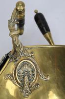 Victorian Brass Helmet Coal Scuttle (12 of 13) Victorian Brass Helmet Coal Scuttle (12 of 13)