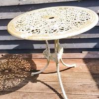 Aluminium Vintage White Painted Five Piece Patio Set (11 of 12) Aluminium Vintage White Painted Five Piece Patio Set (11 of 12)