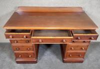 Victorian Mahogany Twin Pedestal Desk (4 of 9) Victorian Mahogany Twin Pedestal Desk (4 of 9)
