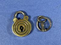Victorian Brass Working Padlock & Key c.1880 (2 of 7) Victorian Brass Working Padlock & Key c.1880 (2 of 7)
