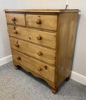 Antique Victorian Pine Chest of Drawers with Key (4 of 15) Antique Victorian Pine Chest of Drawers with Key (4 of 15)