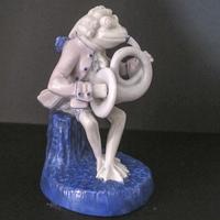 Very Rare Sitzendorf Frog Band Musician (2 of 5) Very Rare Sitzendorf Frog Band Musician (2 of 5)