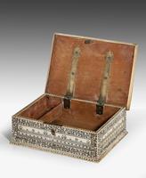 Early 19th Century Vizagapatam Bone Box (2 of 9) Early 19th Century Vizagapatam Bone Box (2 of 9)