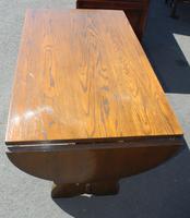 1940's Oak Drop Leaf Table (4 of 4) 1940's Oak Drop Leaf Table (4 of 4)