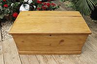 Lovely Restored Pine Blanket Box / Chest / Trunk / Coffee Table (3 of 8) Lovely Restored Pine Blanket Box / Chest / Trunk / Coffee Table (3 of 8)