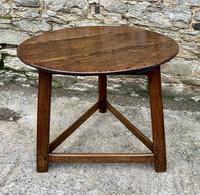 Antique Georgian Oak Cricket Table (8 of 15) Antique Georgian Oak Cricket Table (8 of 15)