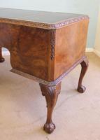 Quality Burr Walnut Kneehole Writing Desk (10 of 15) Quality Burr Walnut Kneehole Writing Desk (10 of 15)