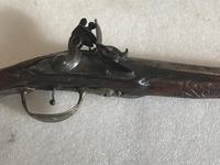 Flintlock pistol 1760’s Continental (17 of 32) Flintlock pistol 1760’s Continental (17 of 32)