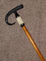 Vintage Swiss Alpine Walking / Hiking Stick W/Goats Horn & Fur Top 'Montreux' (6 of 10) Vintage Swiss Alpine Walking / Hiking Stick W/Goats Horn & Fur Top 'Montreux' (6 of 10)