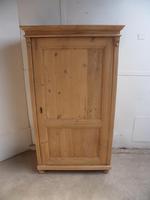 Superb 1 Door Victorian Antique Pine Kitchen / Linen Cupboard to wax / paint (4 of 10) Superb 1 Door Victorian Antique Pine Kitchen / Linen Cupboard to wax / paint (4 of 10)