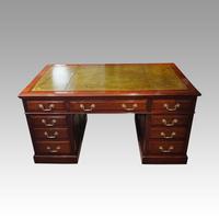 Edwardian mahogany large pedestal desk (3 of 14) Edwardian mahogany large pedestal desk (3 of 14)