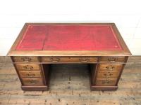 Antique Kneehole Desk (2 of 12) Antique Kneehole Desk (2 of 12)