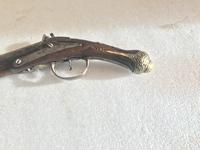 Flintlock pistol 1760’s Continental (18 of 32) Flintlock pistol 1760’s Continental (18 of 32)