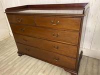 Large Mahogany Victorian Chest of Drawers (5 of 8) Large Mahogany Victorian Chest of Drawers (5 of 8)