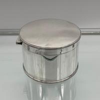 Antique George V Sterling Silver Biscuit Box Edinburgh 1922 Hamilton & Inches (8 of 8) Antique George V Sterling Silver Biscuit Box Edinburgh 1922 Hamilton & Inches (8 of 8)