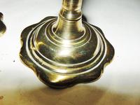 Pair of George III Brass Petal Base Candlesticks (5 of 6) Pair of George III Brass Petal Base Candlesticks (5 of 6)