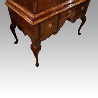 George I Walnut Chest on Stand (5 of 18) George I Walnut Chest on Stand (5 of 18)