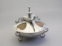 Rare Victorian Silver Triple Compartment Stamp Box by Grey & Co, London, 1899 (5 of 16) Rare Victorian Silver Triple Compartment Stamp Box by Grey & Co, London, 1899 (5 of 16)