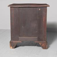Georgian Style Figured Walnut Serpentine Chest of Drawers (10 of 10) Georgian Style Figured Walnut Serpentine Chest of Drawers (10 of 10)