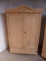 Pair of Antique Pine Arch Top 1 Panel Knockdown Wardrobes to wax / paint (4 of 12) Pair of Antique Pine Arch Top 1 Panel Knockdown Wardrobes to wax / paint (4 of 12)