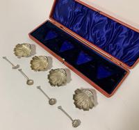 Set of 4 Antique Solid Silver Shell Salts and Spoons (2 of 13) Set of 4 Antique Solid Silver Shell Salts and Spoons (2 of 13)