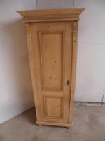 Mint Clean Antique Pine 1 Door Child's Wardrobe to wax / paint (4 of 10) Mint Clean Antique Pine 1 Door Child's Wardrobe to wax / paint (4 of 10)